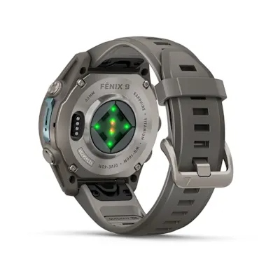 Garmin Fenix 9 43mm Titanium met siliconen band in Pebble Gray
